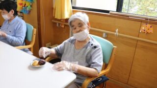 お盆にはやっぱりおはぎ作り